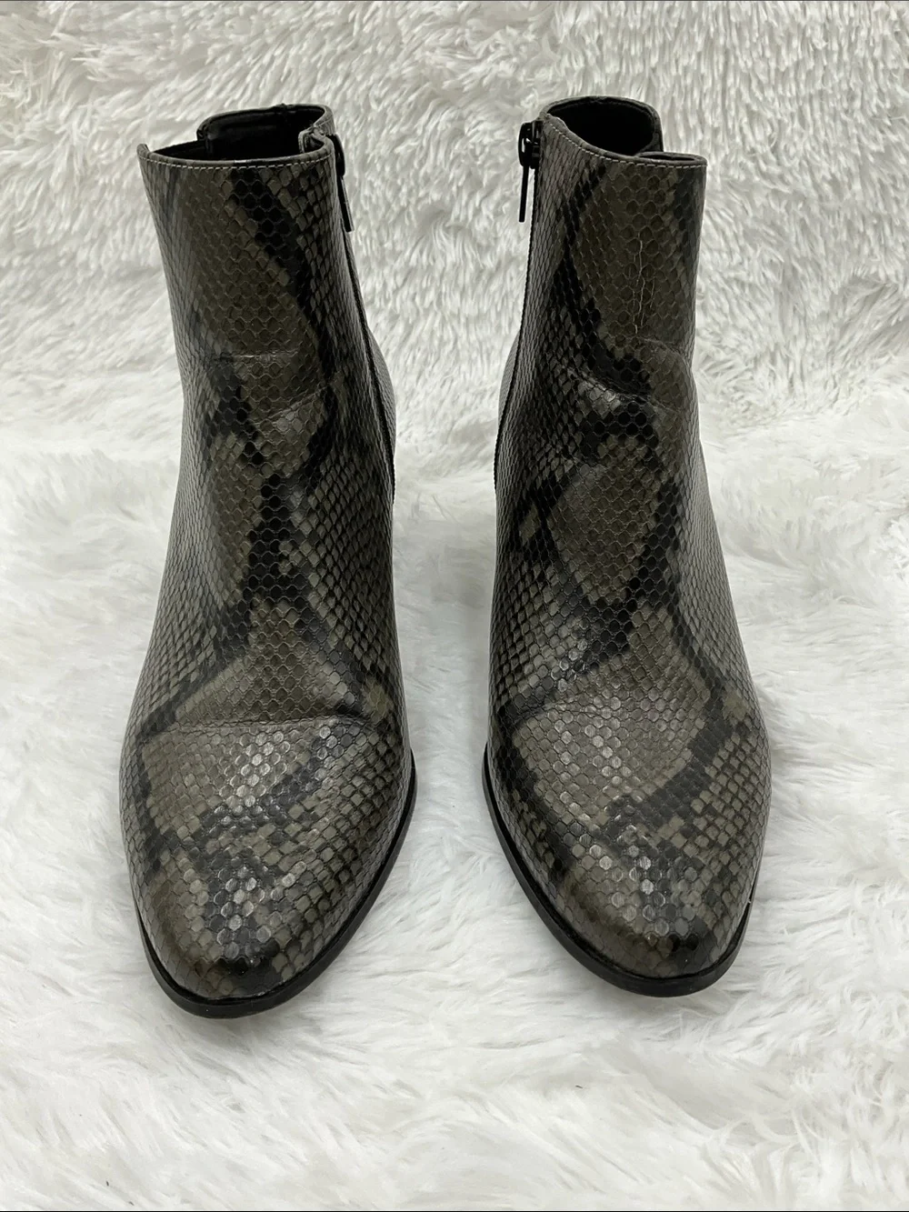 Calvin Klein Boots Size 10 Snakeskin Pattern Ankle Boots Never Worn